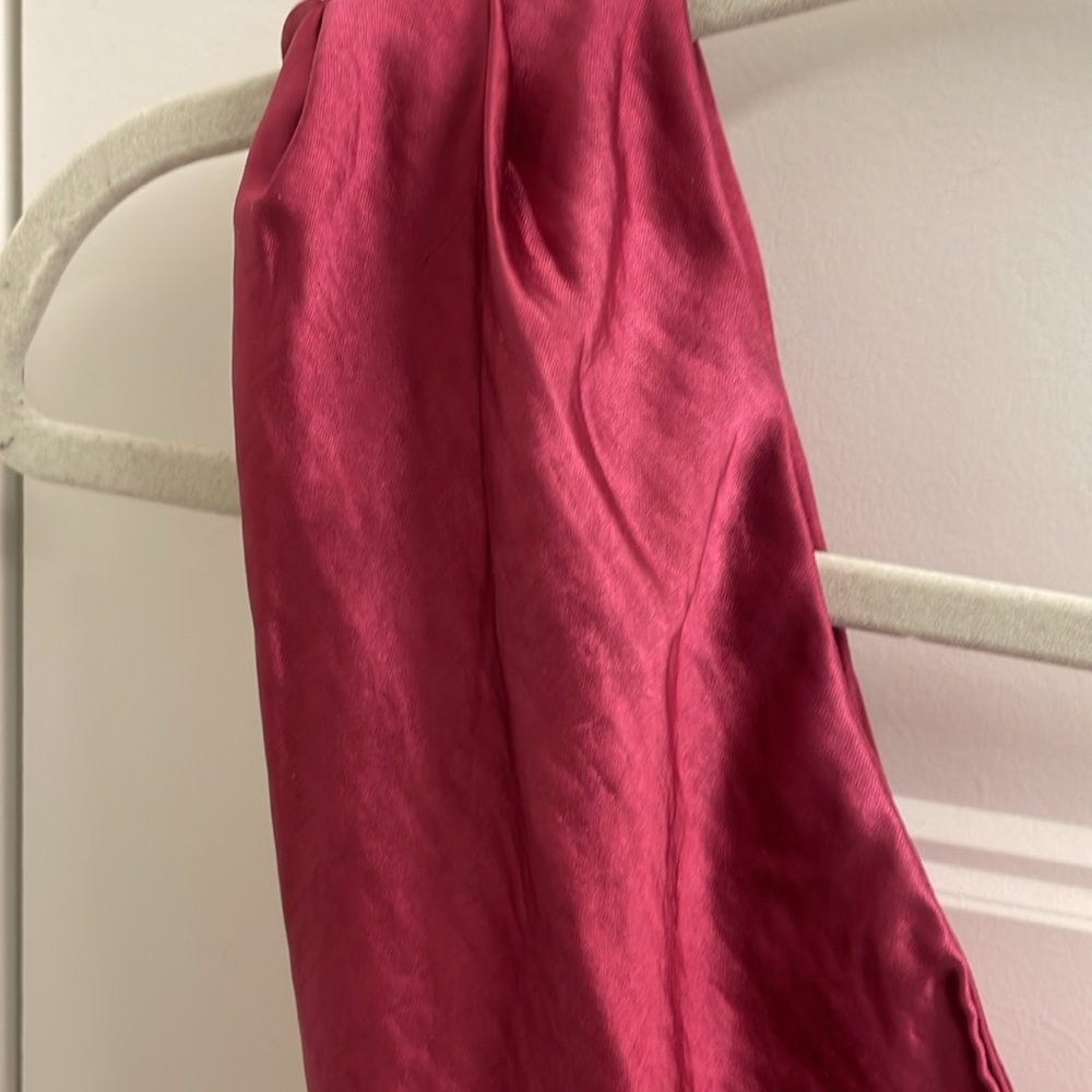 Elliatt Berry Cassini‎ Satin One Shoulder Ruched Midi Dress XL - $238 - Picture 9 of 15